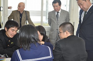 平成26年2月17日　沖縄県国頭村の中学校が取組んでいる「学びの共同体」を視察