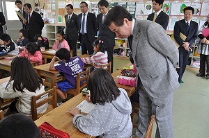 平成26年2月17日　沖縄県国頭村の小学校が取組んでいる「学びの共同体」を視察